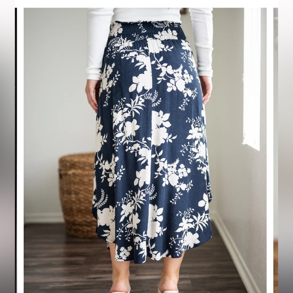 NWOT Sozy Mia Midi Skirt - Picture 5 of 6